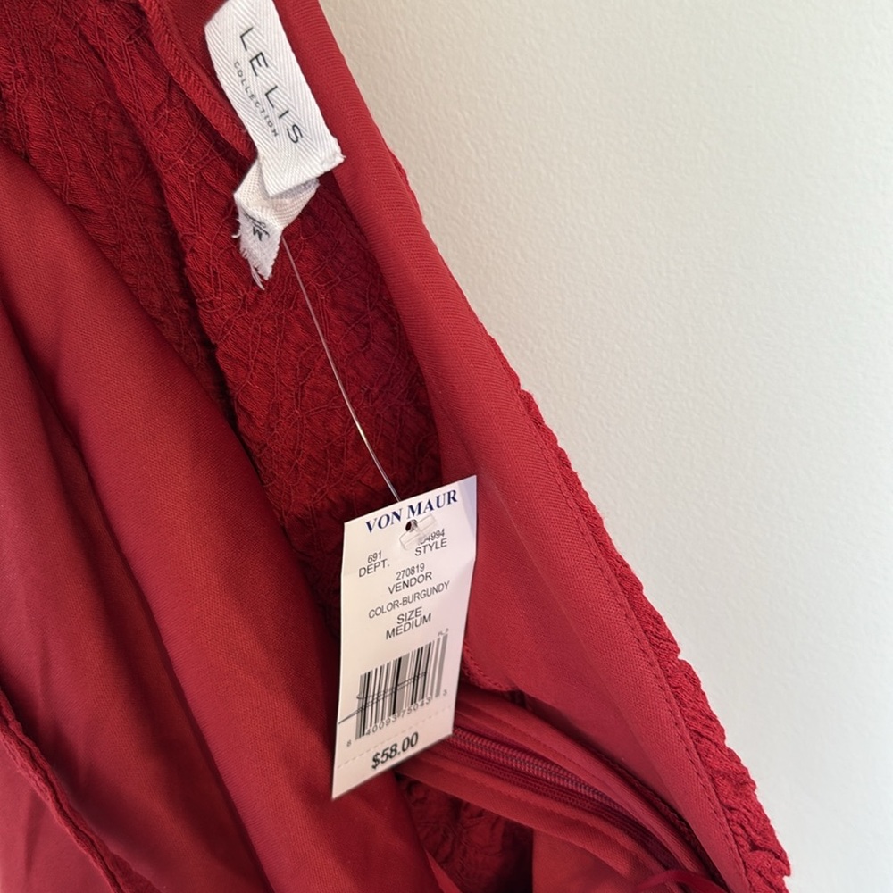 NWT LE LIS Crinkle Texture Halter Dress SZ MED - Picture 3 of 3